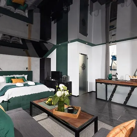 Botel Na Wodzie 3miasto *