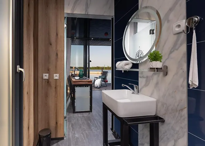 Na Wodzie 3miasto Botel